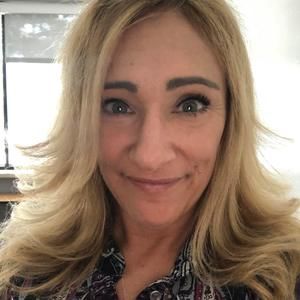 Meet your Posher, Elaine